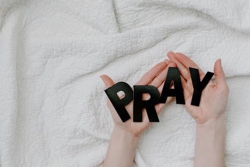 Cover image for What Does The Bible Say About Prayer?
